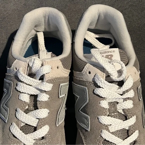 New Balance Women’s Sneakers 574 Gray Size 9 US - Picture 7 of 13